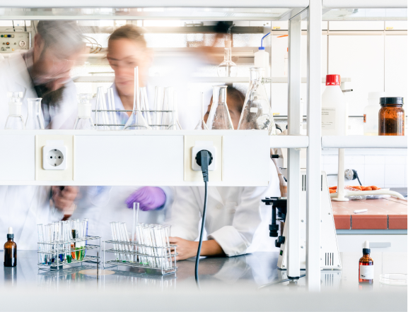 participez à un essai clinique innovant en thérapie cellulaire pour le lupus à l'uci. découvrez les avancées et opportunités de traitement ciblé.